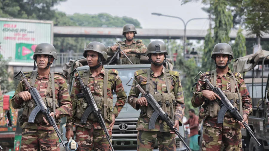 বাংলাদেশ সেনাবাহিনীর সদস্যরা